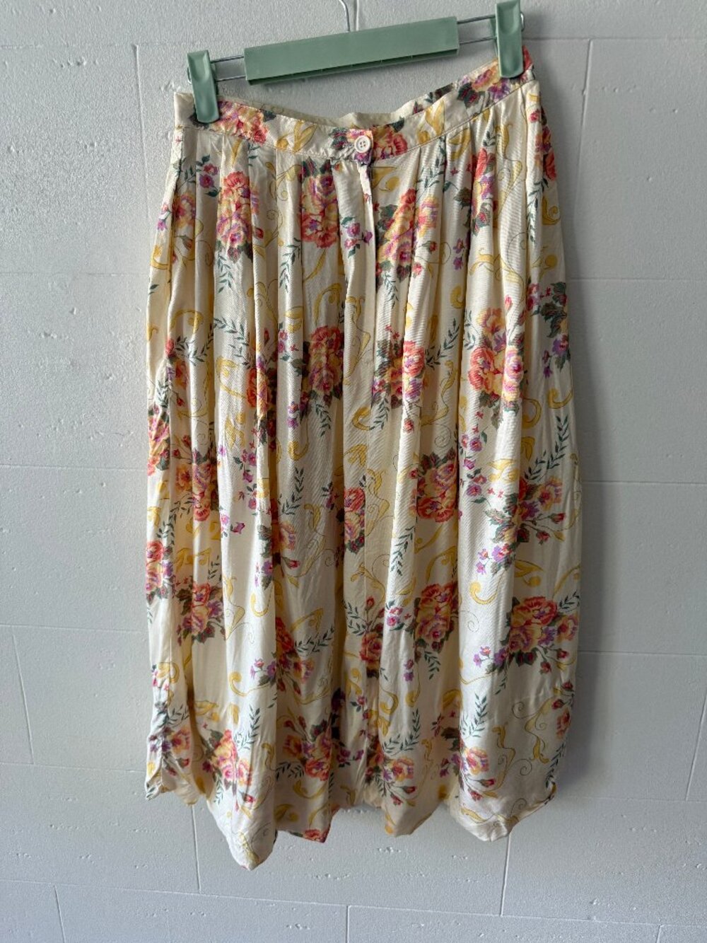 Vintage | Butter Yellow Floral Midi Summer Cottagecore Skirt | Small - Picture 7 of 7